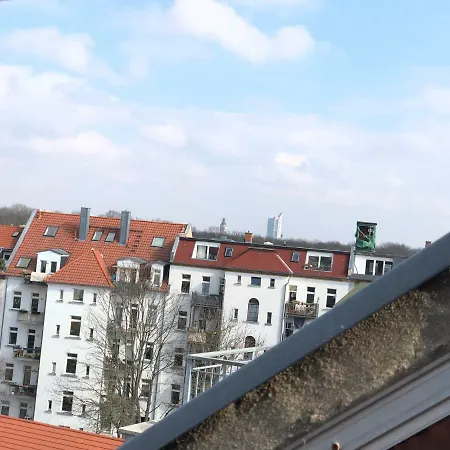 Kuschelige Dachgeschosswohnung Am Clarapark Apartment *